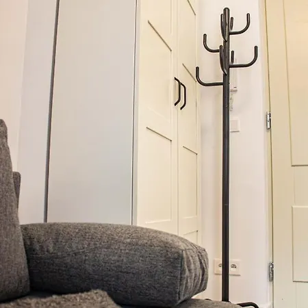 Kawalerka W Centrum Warszawy 公寓 *