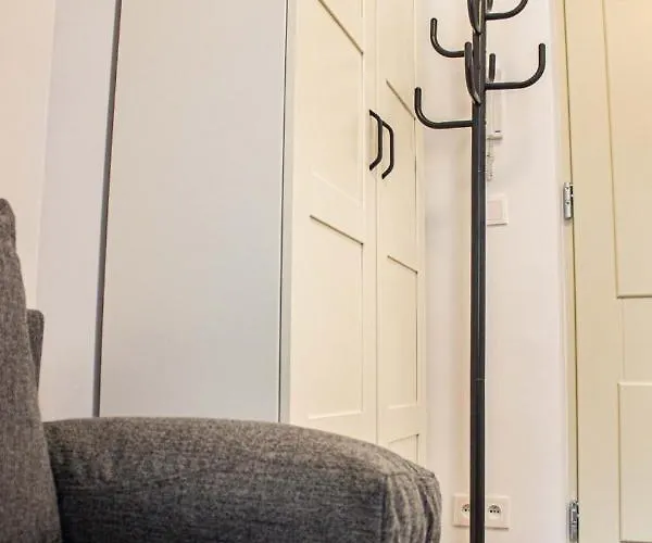 Kawalerka W Centrum Warszawy Apartment *